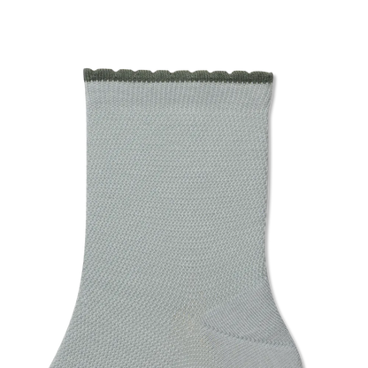 Women’s Scallop Cuff Quarter Socks