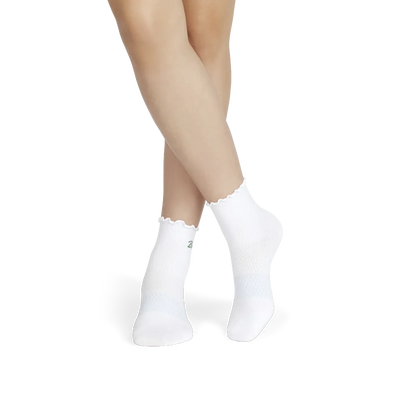 Women’s Ruffle Athletic Quarter Sock 3-Pack